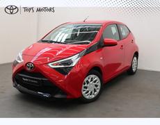 Toyota Aygo 1.0 VVT-i x-play x-shift MC18 à Aytré