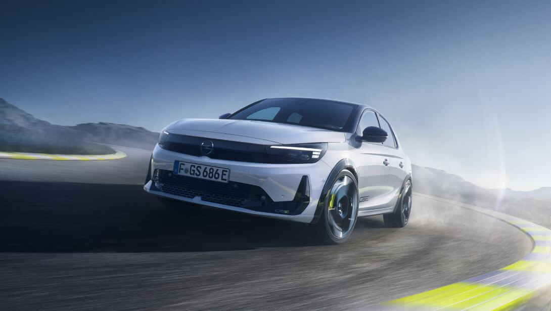 Avec la nouvelle Opel Corsa GSE, les petites citadines sportives ont le vent en poupe