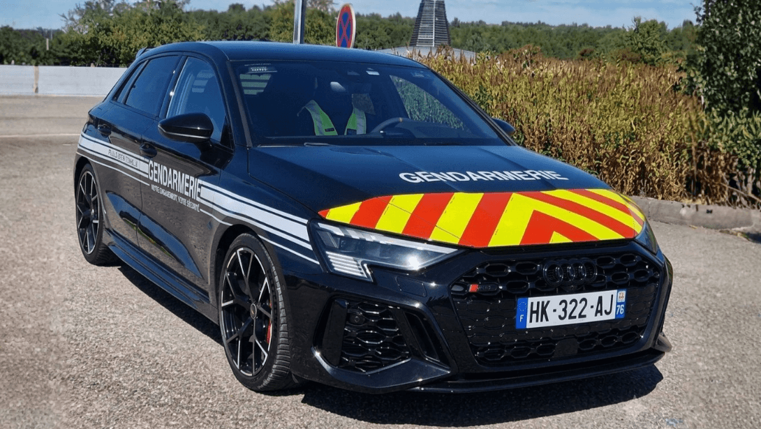 En Normandie, les gendarmes reçoivent le renfort…d’une Audi RS3 de 400 chevaux