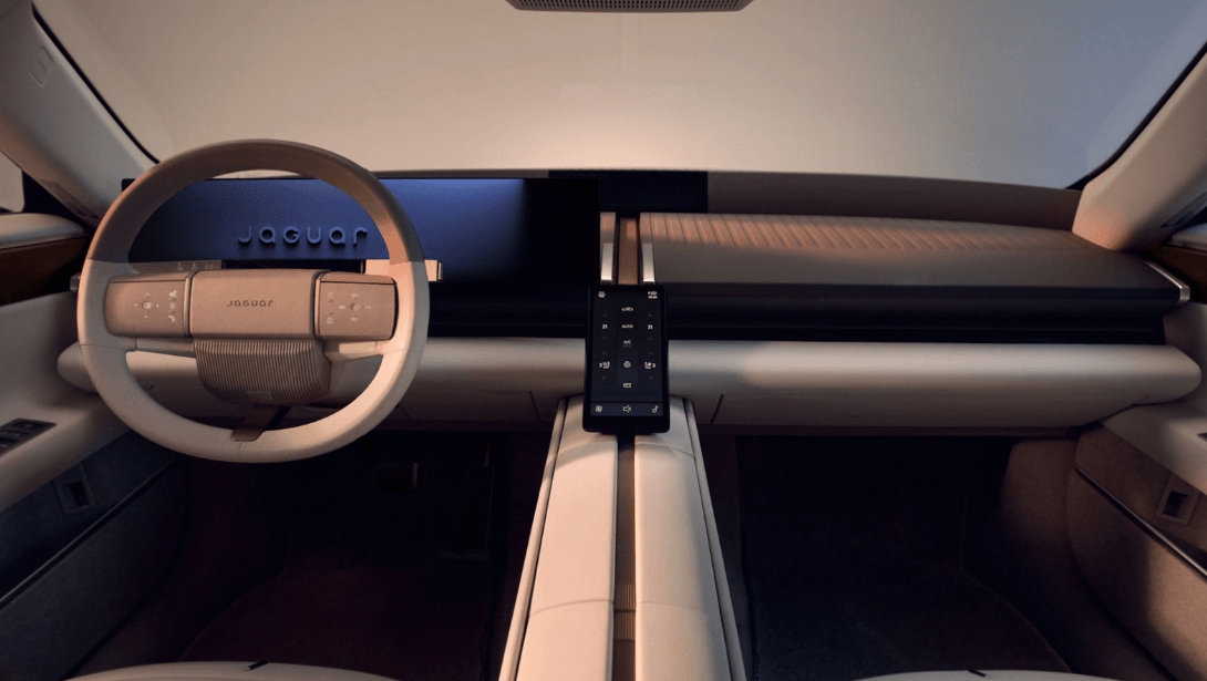 La très attendue Jaguar Type 01 dévoile son habitacle