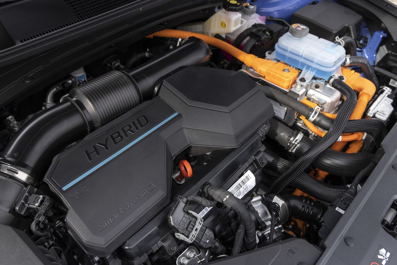 Moteur turbo-essence T-GDi 1,6 litre de 180 chevaux associé à un moteur électrique à aimant permanent de 91 chevaux