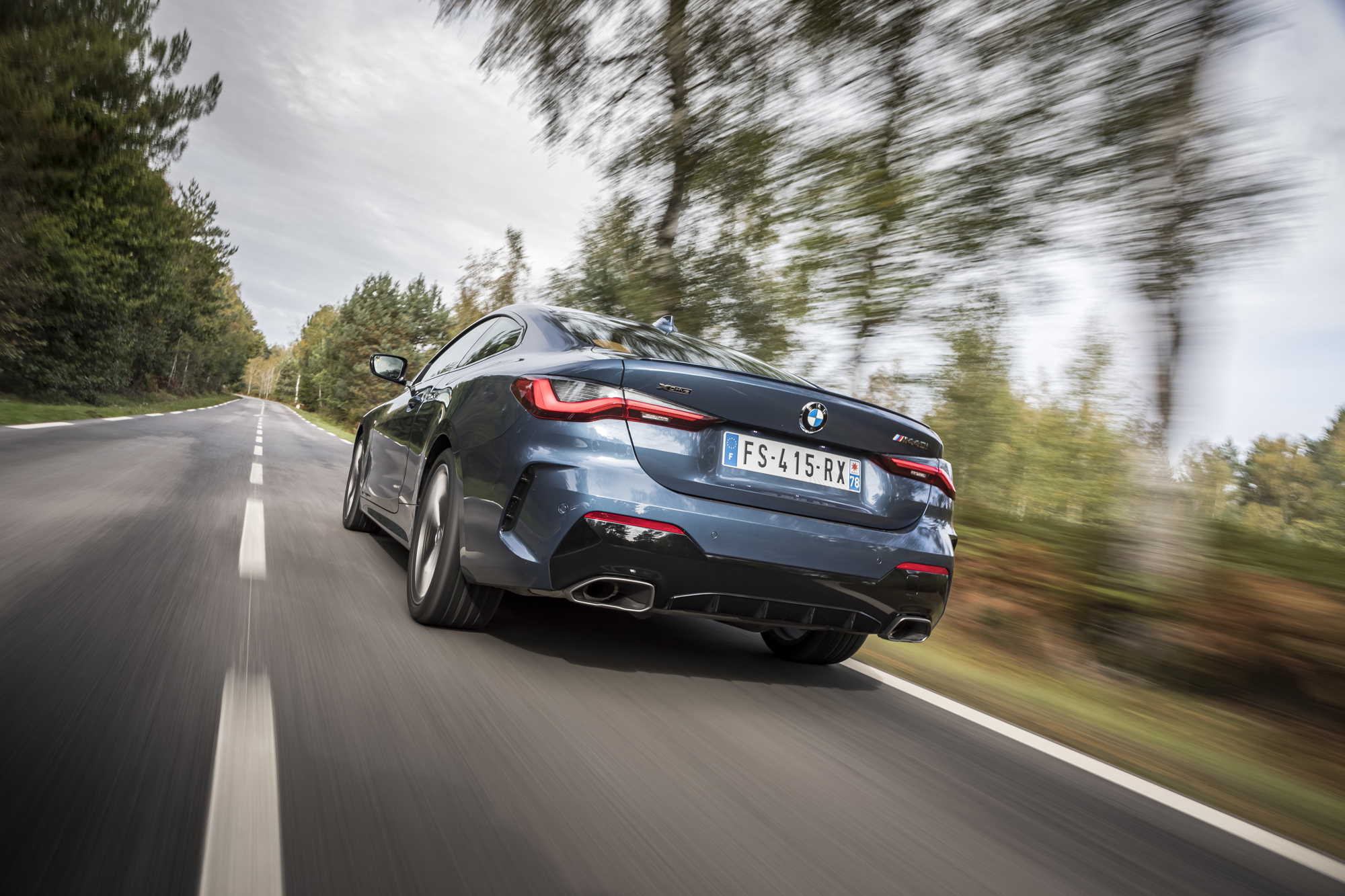 BMW Serie 4 M440i xDrive, le coupé avec une excellente tenue de route