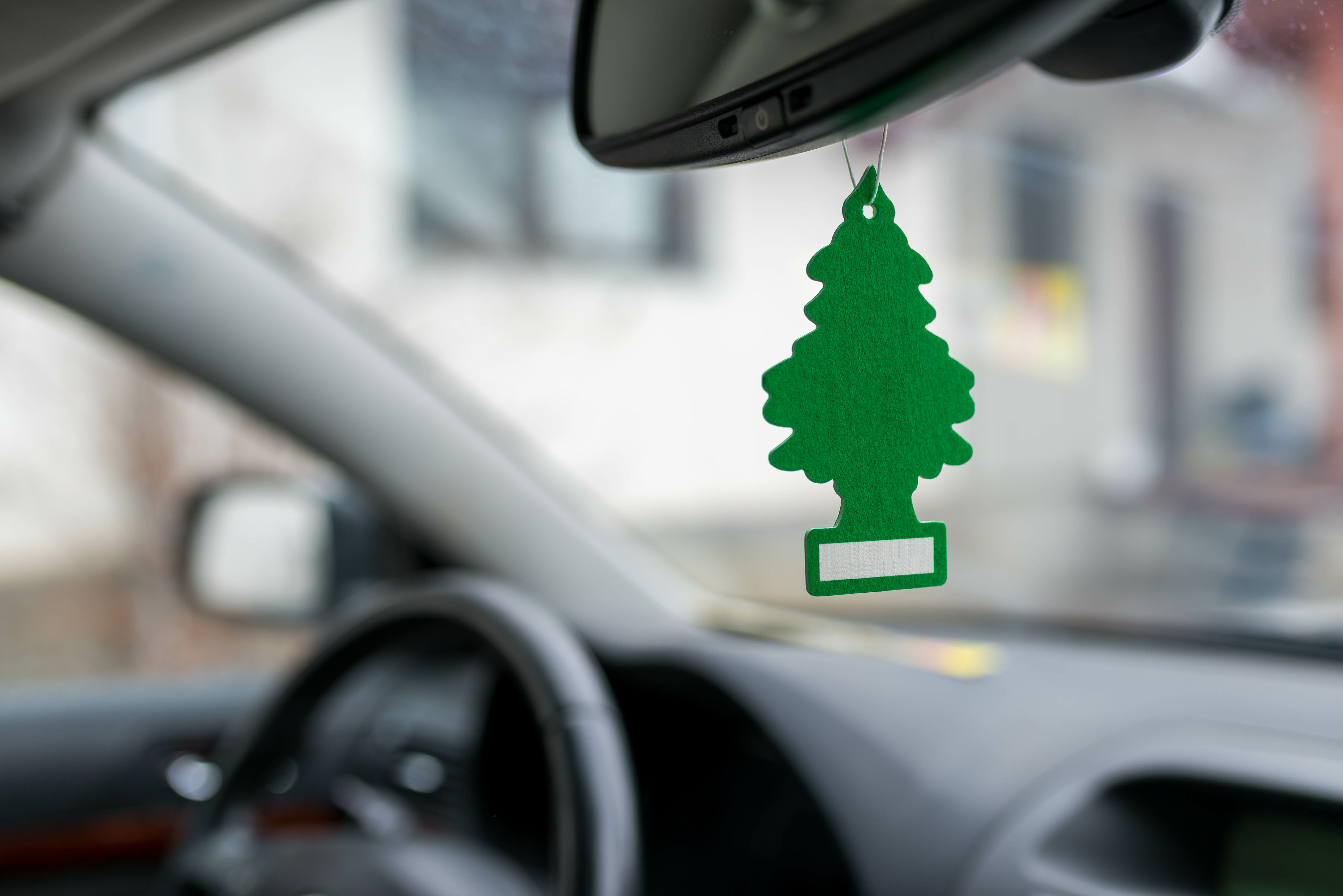 Accessoire de voiture : le sapin désodorisant