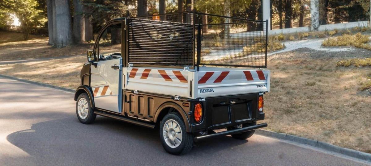Un Aixam D Truck, anciennement Mega