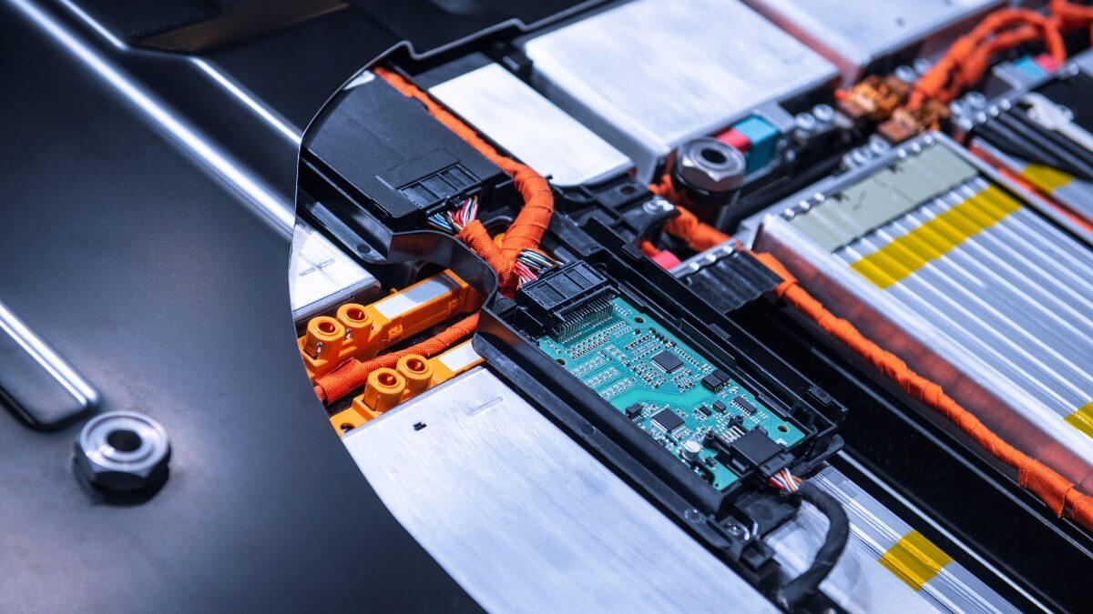 Quel est le prix pour changer une batterie de voiture électrique ?
