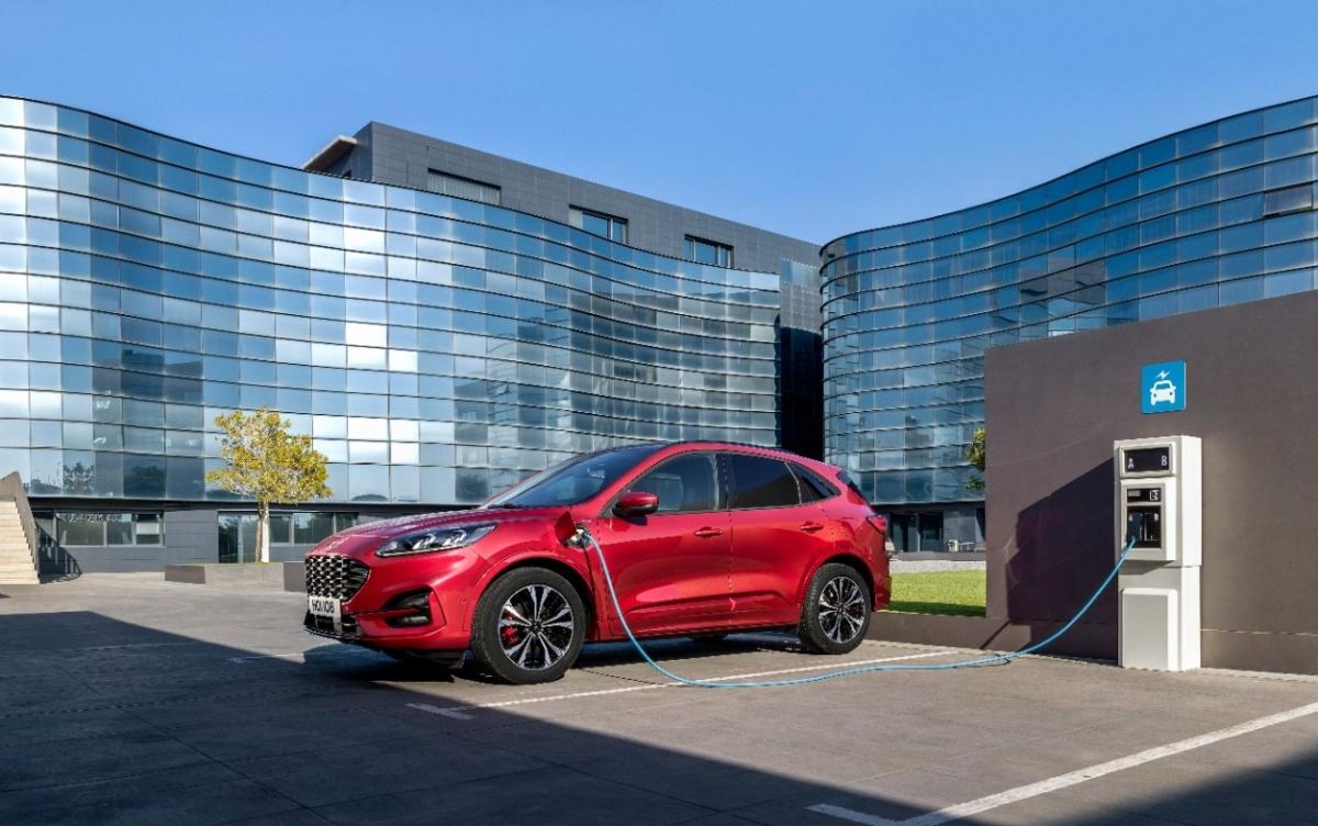 Essai Ford Kuga PHEV