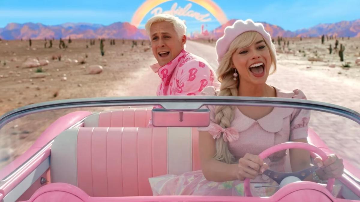 Chevrolet Corvette de Barbie | Copyright 2022 Warner Bros. Entertainment Inc. All Rights Reserved 