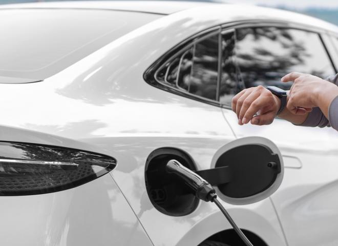 Combien de temps pour recharger une voiture électrique