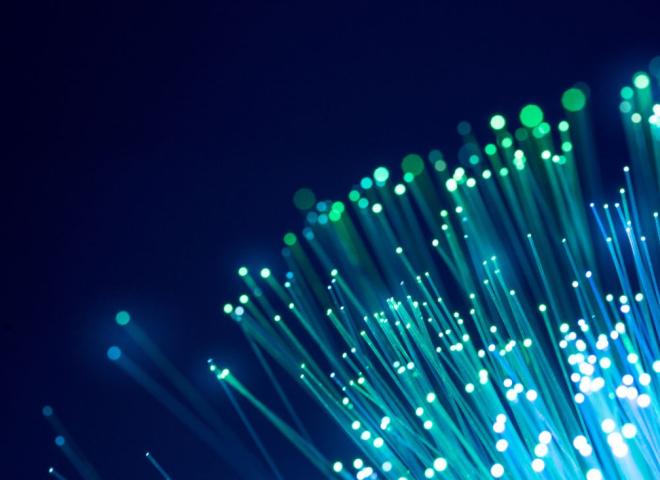 La fibre optique arrive dans les voitures