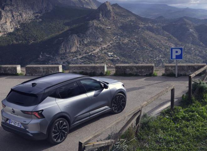 Le Renault Scenic E-Tech, bientôt assemblé en Espagne