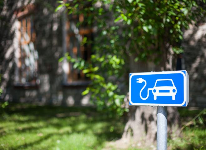 Borne de recharge pour voiture électrique en centre-ville