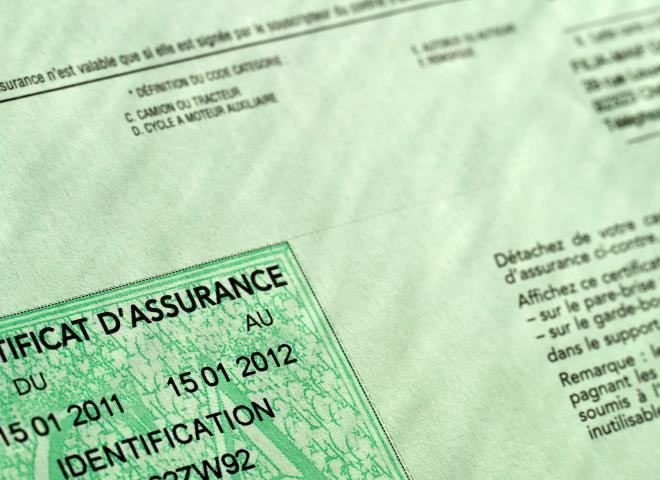 Vignette verte et carte verte d'assurance auto Vignette verte et carte verte d'assurance auto