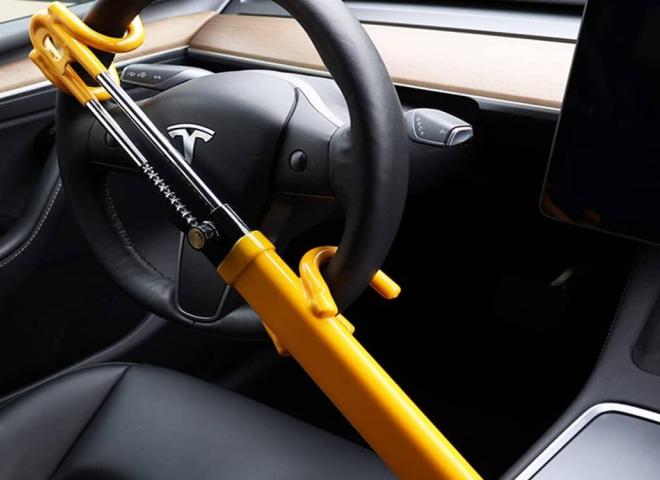 Un ouverture de la voiture sans clés 