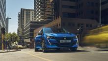 Une Peugeot 208 bleu, une des meilleures citadines d'occasion