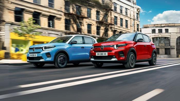 Deux Citroën ë C3 d'occasion, une bleue et une rouge