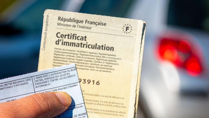 La carte grise pour les voitures électrique devient payante