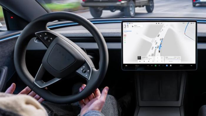 La France refuse le FSD de Tesla