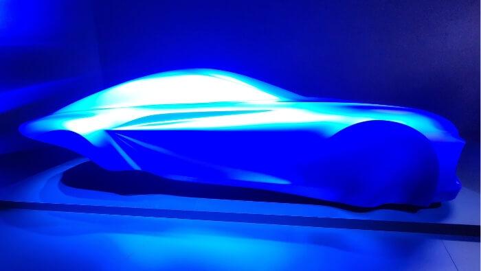 Sculpture de la future Alpine A 110 au Salon de l'Auto 2026