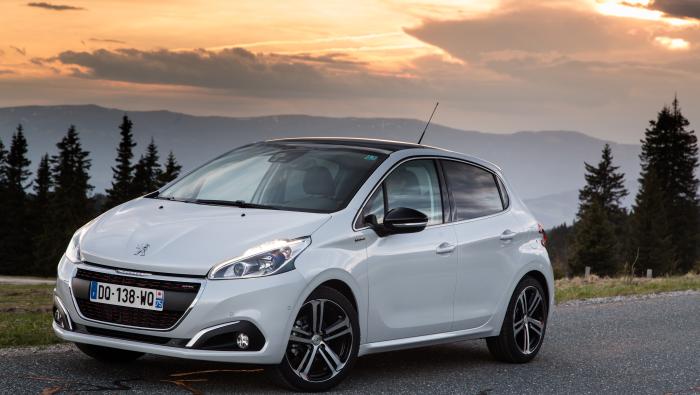 Essai Peugeot 208 1.2 Pure Tech 110 Ch vue avant