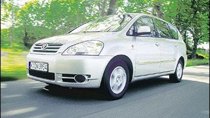 Avensis Verso