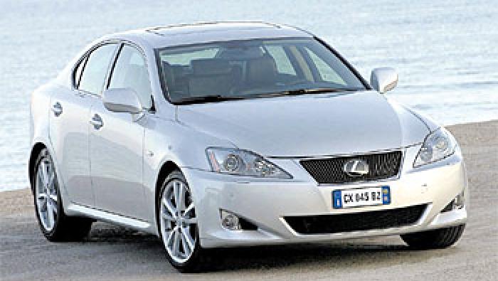 Essai Lexus IS 200d - 02/2006