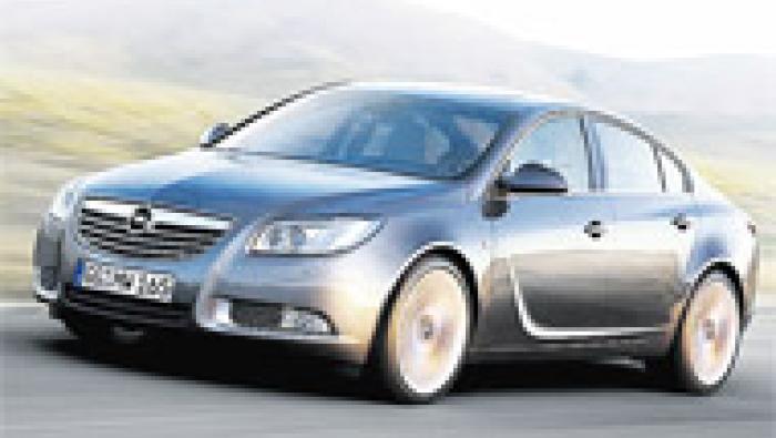 Opel Insigna : belle et agressive