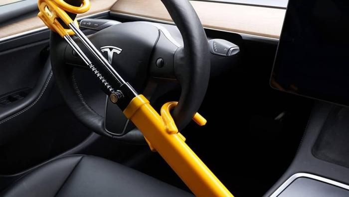 Un ouverture de la voiture sans clés 