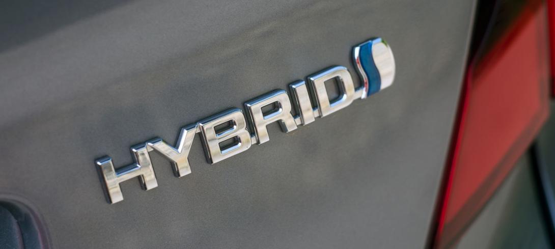 Une voiture hybride