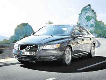 Volvo S80, la luxueuse force tranquille relookée