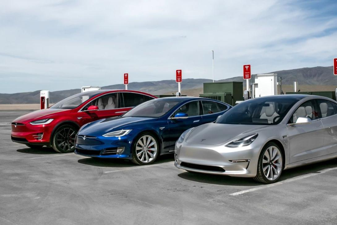 3 Tesla en charge en France 