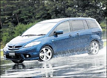 Essai Mazda 5 - 12/2004